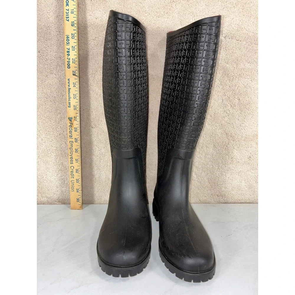 Tommy Hilfiger Black Rain Boots - 10 - Monogram Logo Lug Sole #Preppy #RainyDay